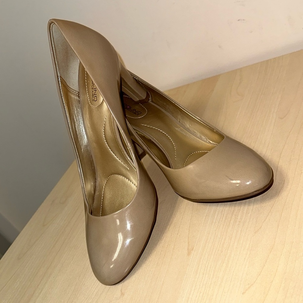 Bandolino Flexible Pumps